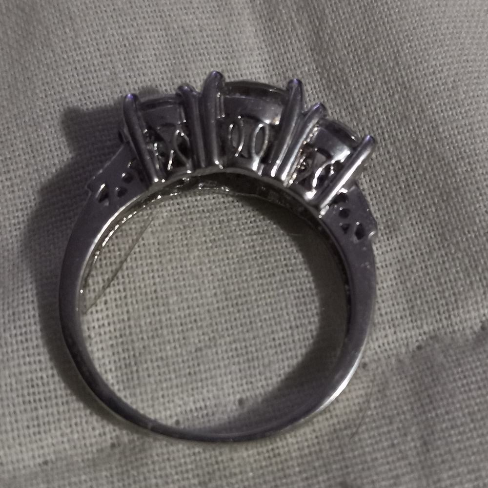 Ring - Picture 2 of 2
